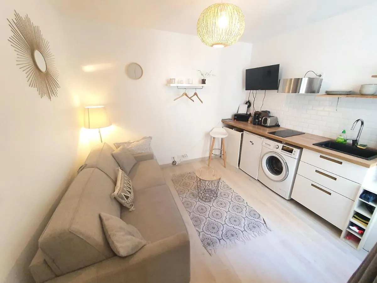 Home Sweet Home Champs Elysees Paris Apartment